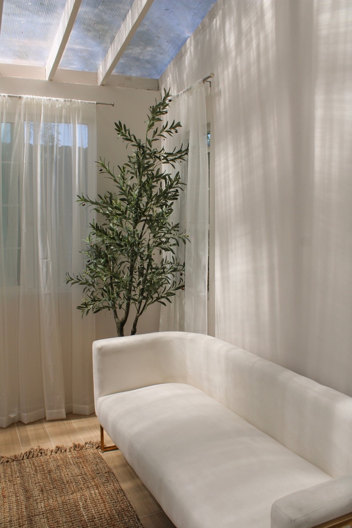 Olive corner